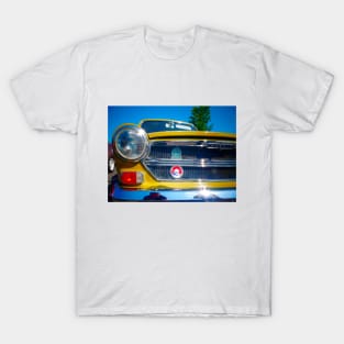 Austin 1100, vintage restored British Car T-Shirt